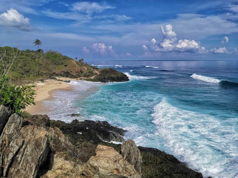 Lingayen Cove in Jomalig Island