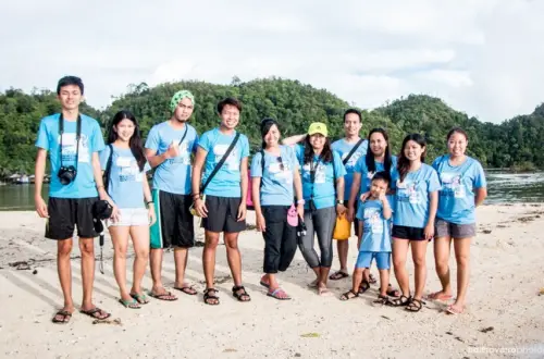 Alon ng Pag-asa volunteers in Siargao
