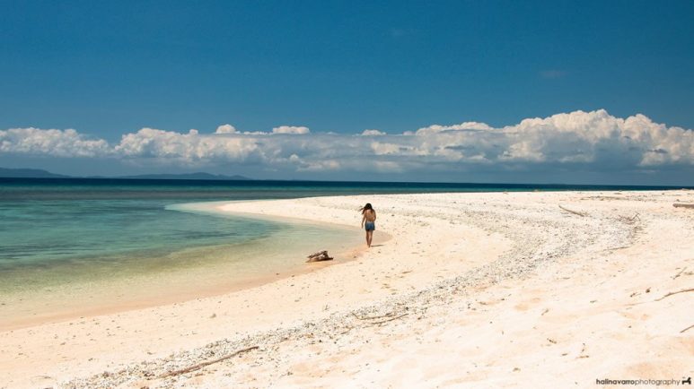 Camiaran Island's pink beach