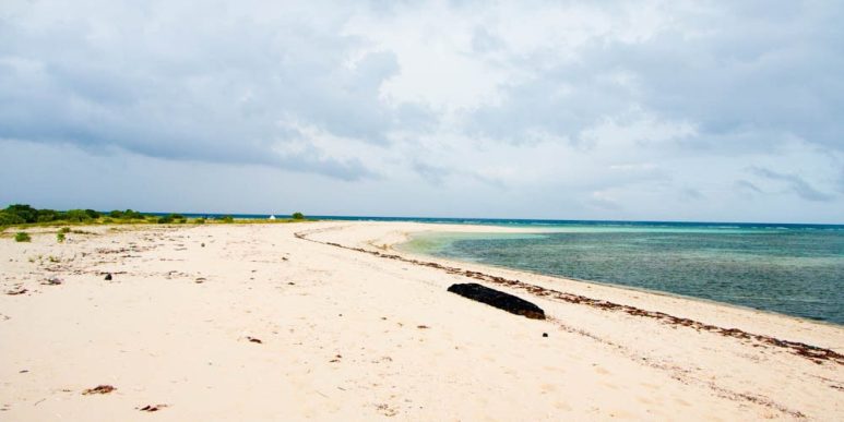 Seco Island in Tibiao, Antique