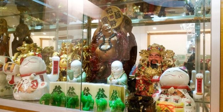 Buddha statues