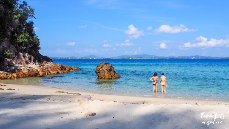 Beachfront of Captain Longhouse, Kapas Island