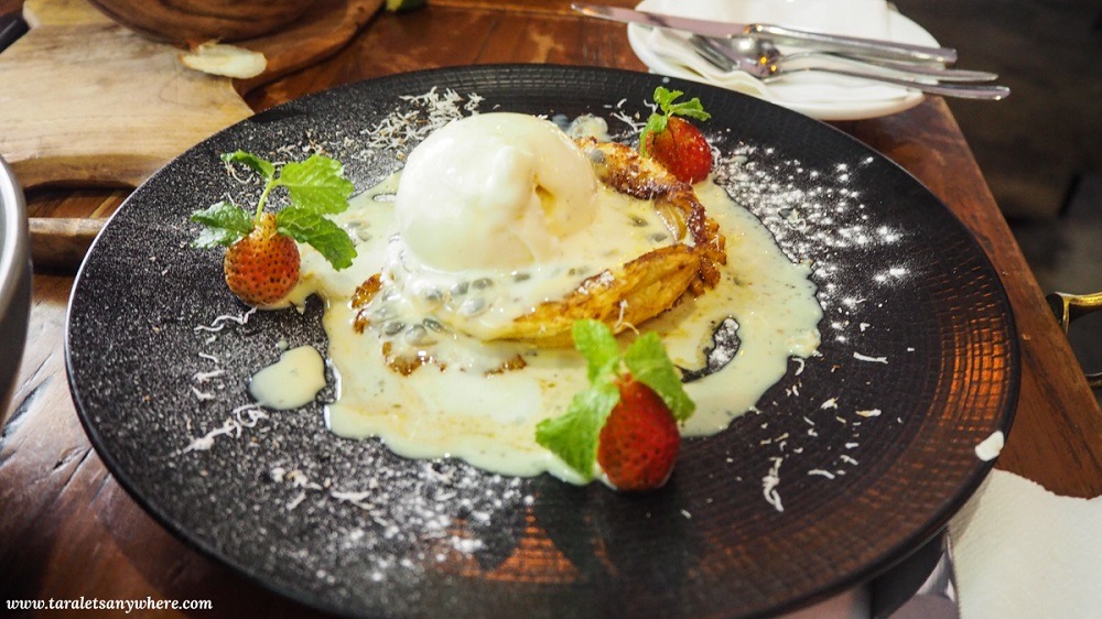 Apple tart tatin in Grain Cafe, Seminyak