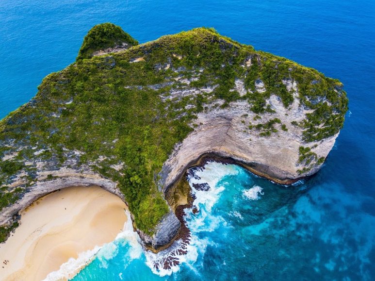 Kelingking Beach in Nusa Penida
