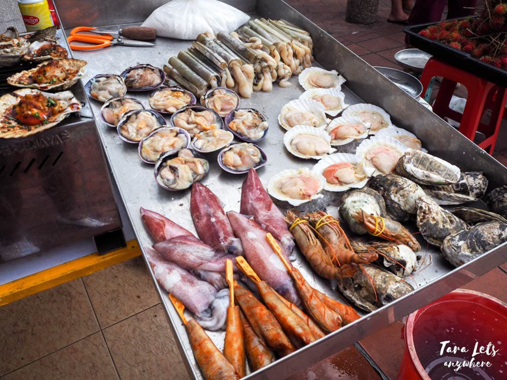 Seafood sold along Jonker Street