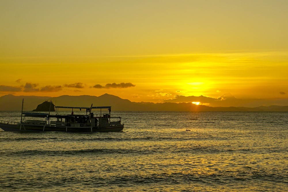 Adventures in the Philippines - exploring remote islands in Palawan