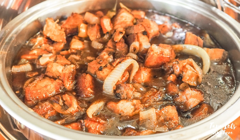 D Banquet buffet menu: lechon paksiw