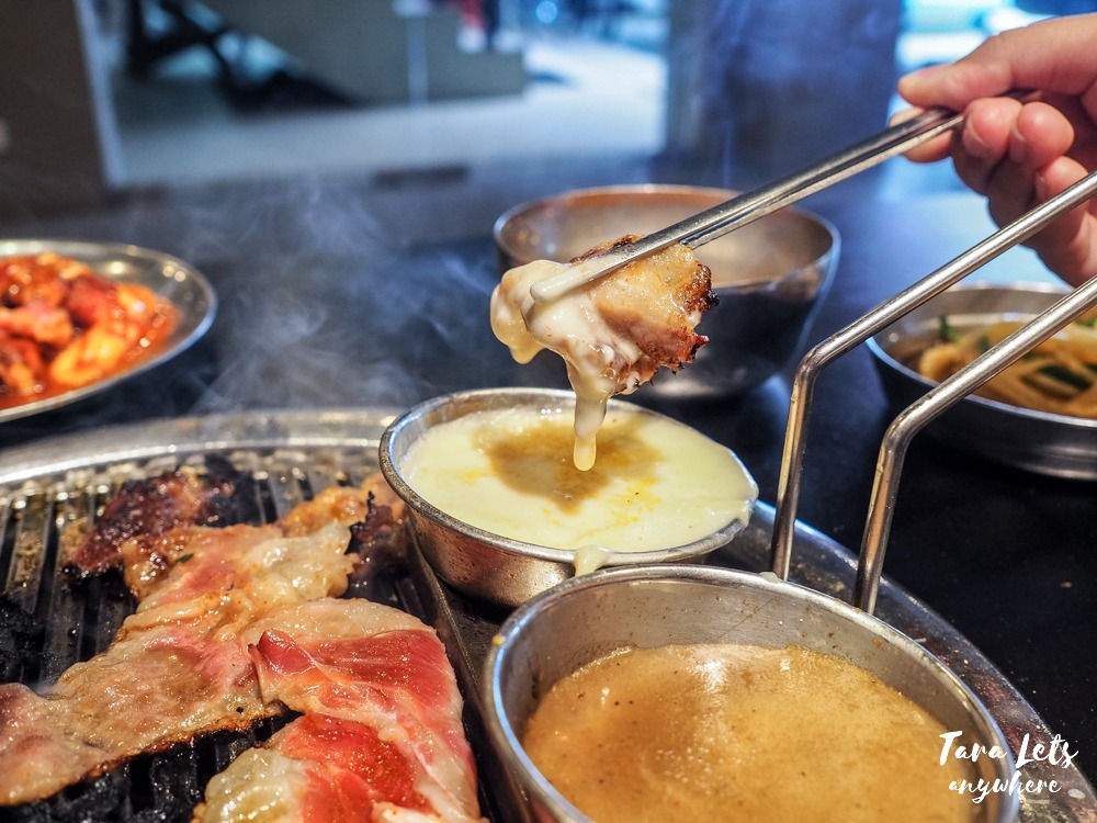 Samgyupsalamat - cheese fondue