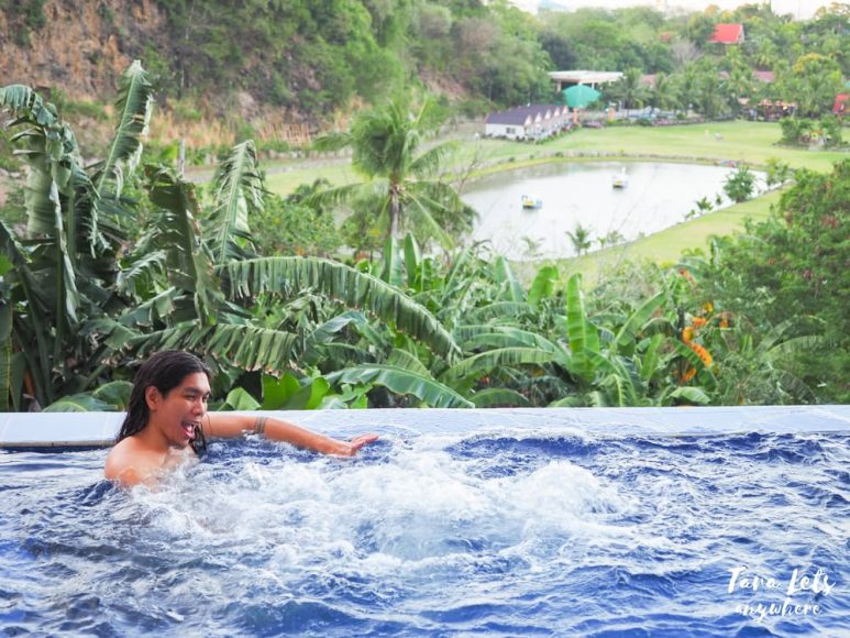 Jacuzzi in The Cliffhouse Laguna