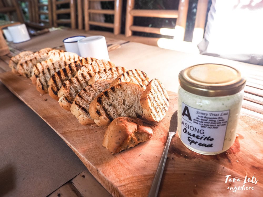 Asiong restaurant - pan de troso and quesillo