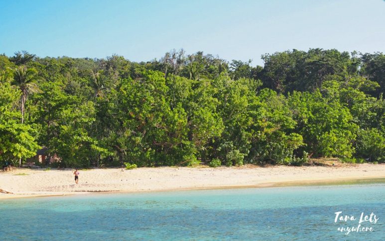 Dicotcotan Beach in front of Bilay Makadawi