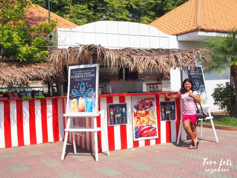 Crystal Waves Resort - snackbar