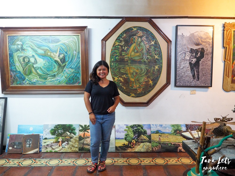 Kat in Balaw-Balaw Restaurant, Rizal