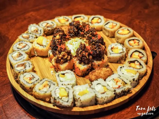 Ishiaya Garden Bistro - sushi platter