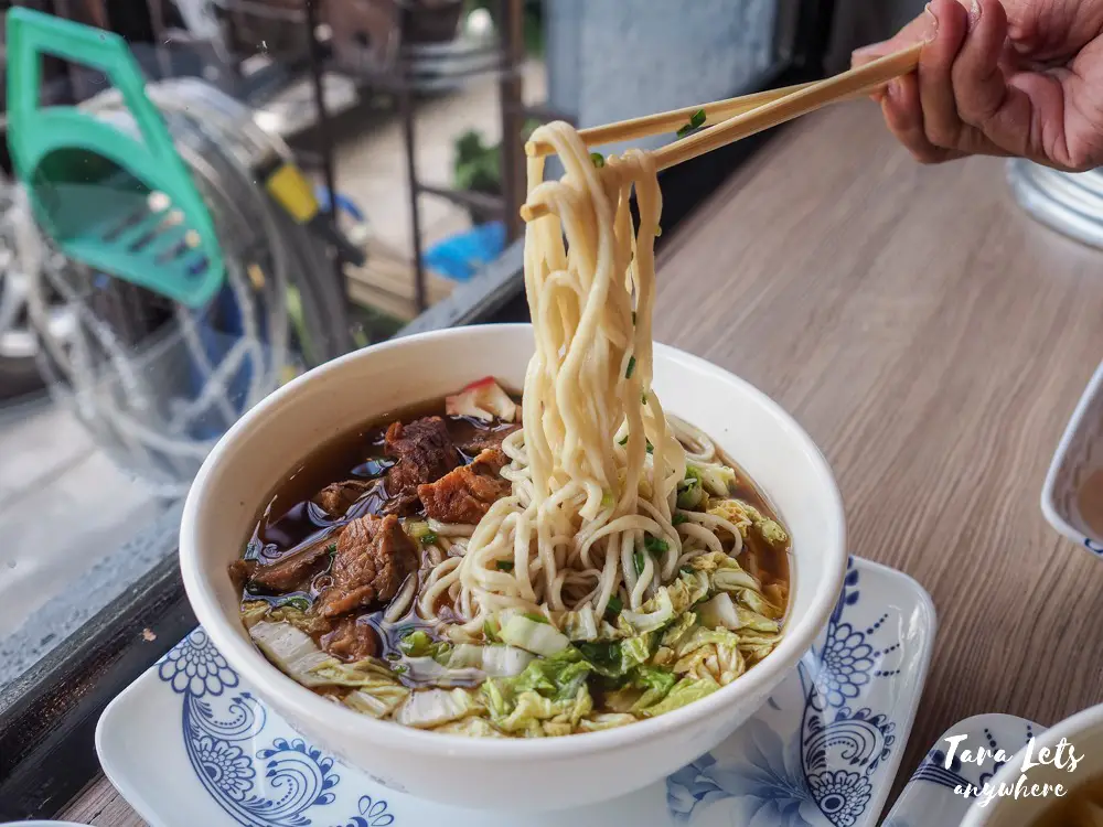 Hand-pulled beef noodles at Noychi Dimsum Express