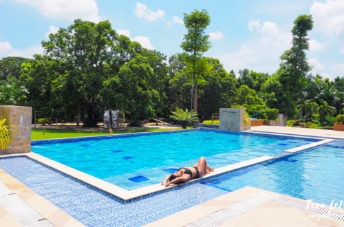 Floating Sanctuary Resort - pool