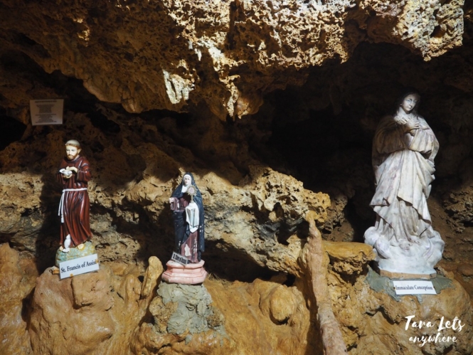 Kuyba Almonica cave religious displays