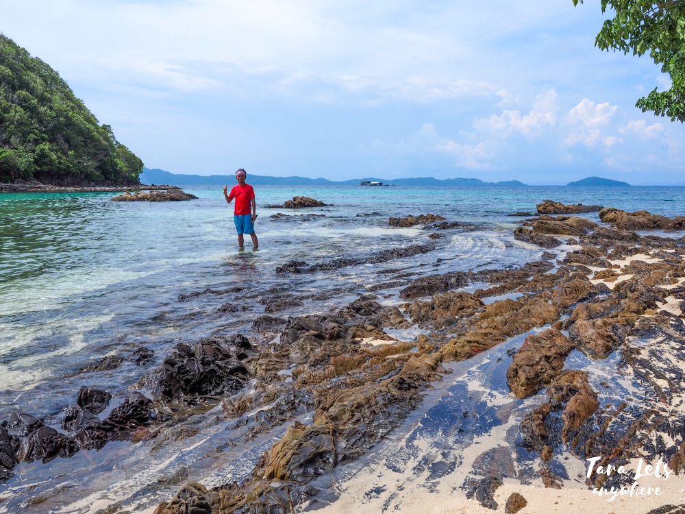 Port Barton - Exotic Island rock formation