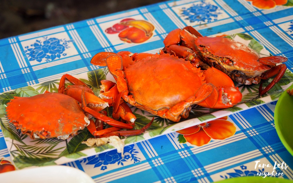 Port Barton island hopping tour lunch