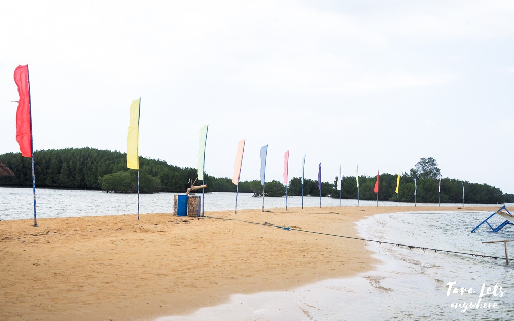 Luli Island in Honda Bay