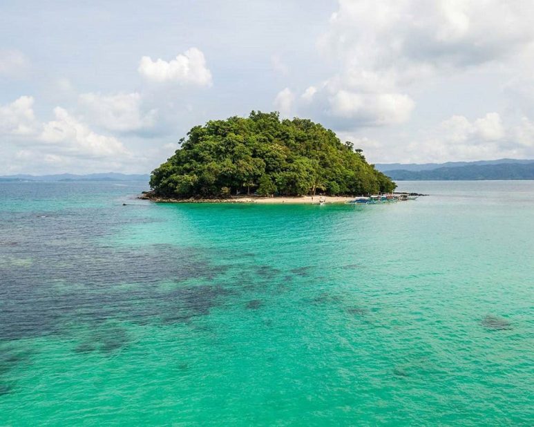 Things to do in Palawan - visit beaches in San Vicente