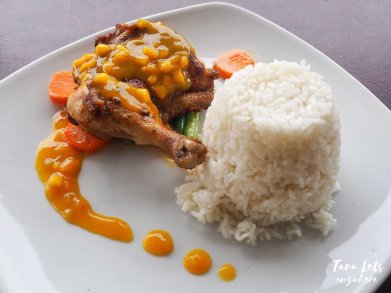 Eagle Point Resort restaurant - chicken plate