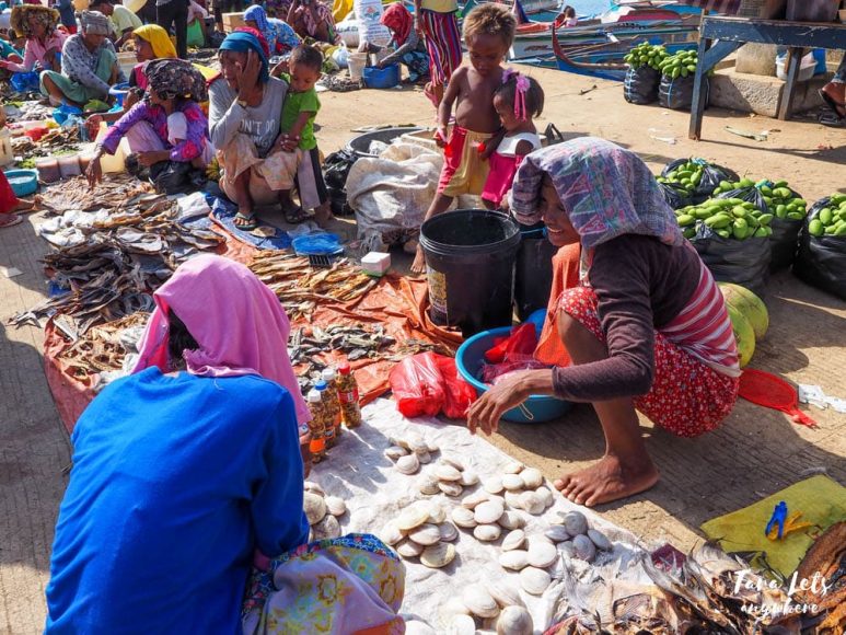 Barter at Panglima Sugala in Tawi-Tawi