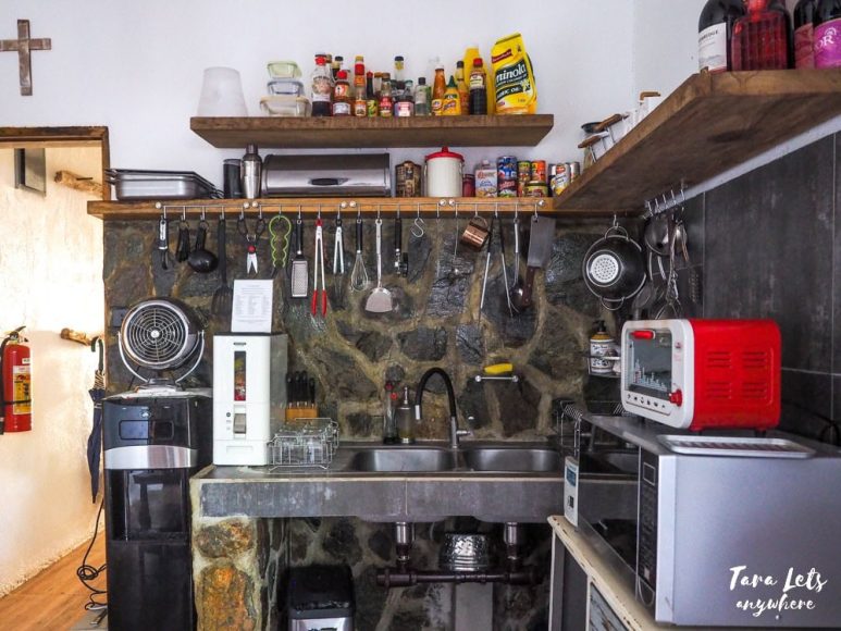 The Little House by the Beach - kitchen