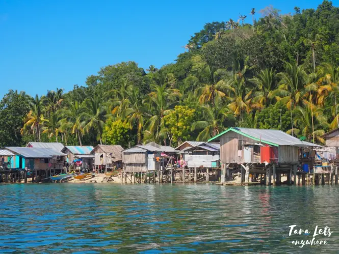 Local community in Lampinigan Island in Isabela, Basilan