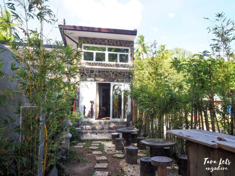 The Little House by the Beach - Airbnb in Batangas
