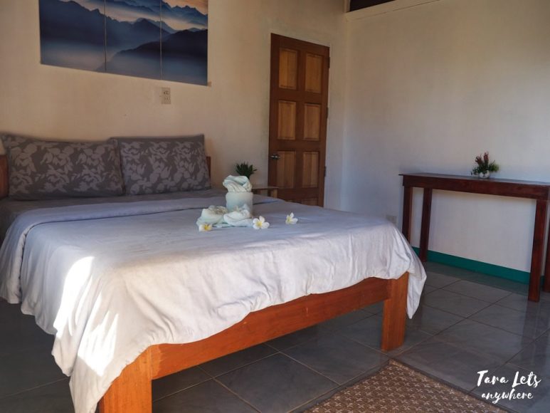Thresher Cove Dive Resort - hillside room