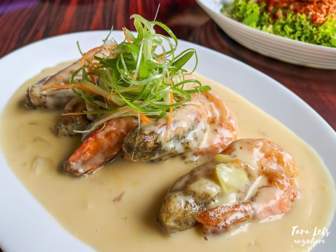 Bistro Charlemagne restaurant - shrimp poppers