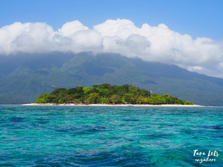 Mantigue Island in Camiguin