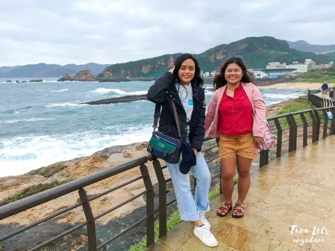Kat and April in Yehliu Geopark
