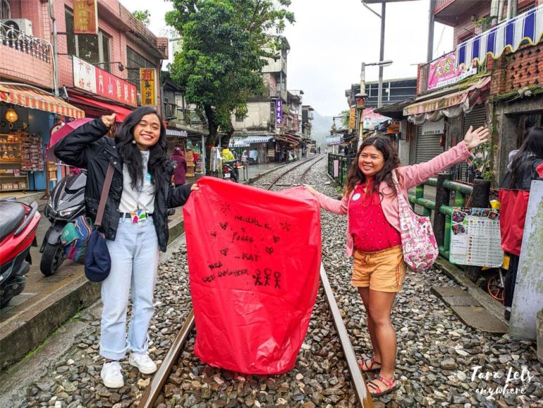 Sky lantern in Shifen Old Street