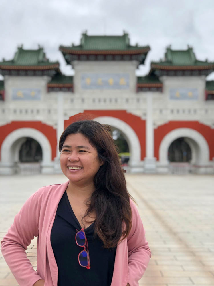 Kat in Chiang Kai Shek Memorial Hall