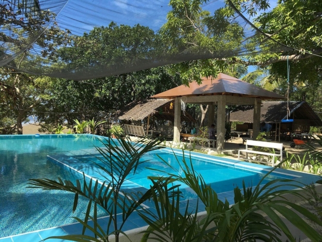Private resorts in Batangas - Reyna Beach House
