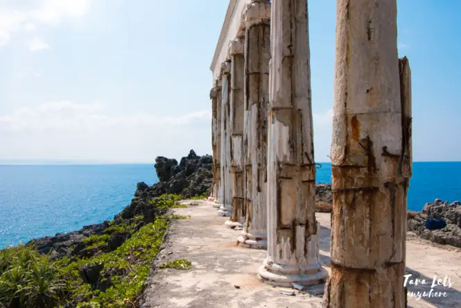 Greek columns in Fortune Island