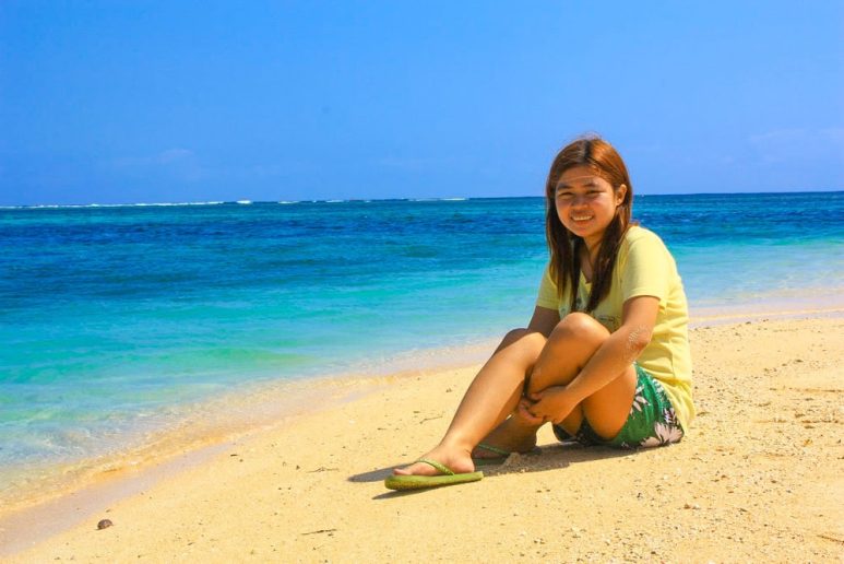 Kat in Anguib Beach
