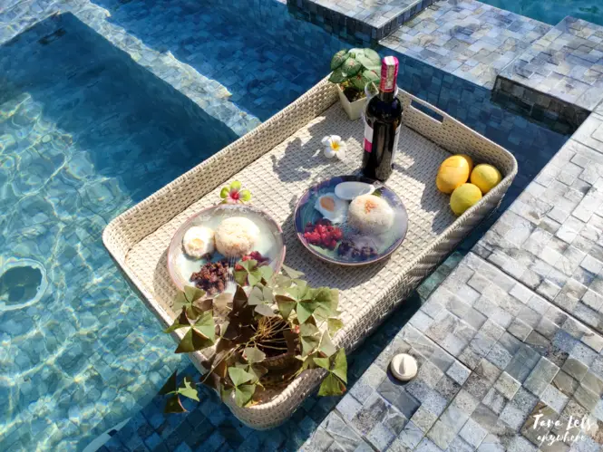 Baliraya Resort and Spa - breakfast pool tray