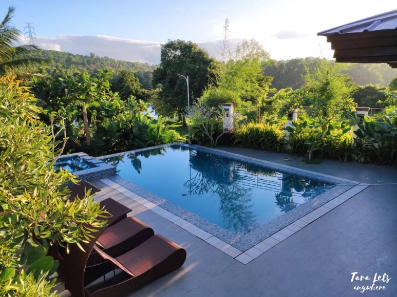 Baliraya Resort and Spa - infinity pool