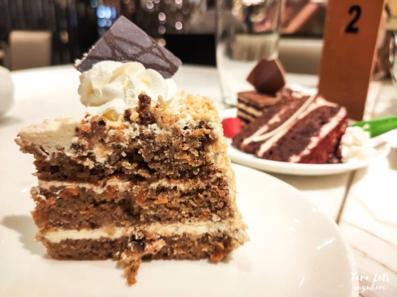Marriott Cafe - cakes