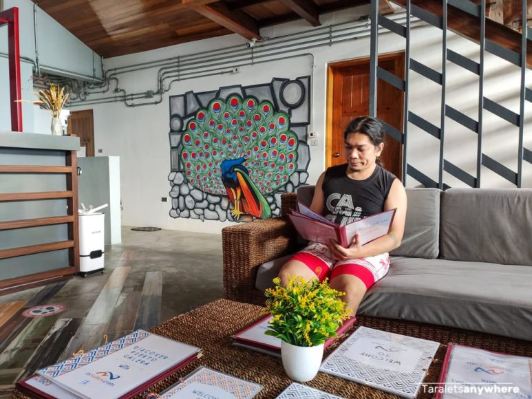 AVSuites lounge area