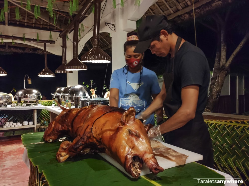 Ticao Island Resort - lechon