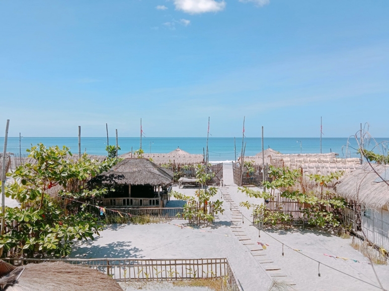 Limliwa Beach Resort in Zambales