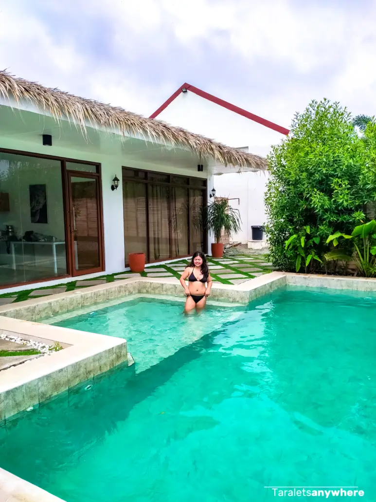 Reca Resorts villa pool