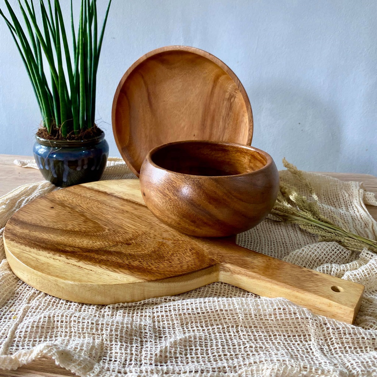 Philippine souvenir - wooden tableware