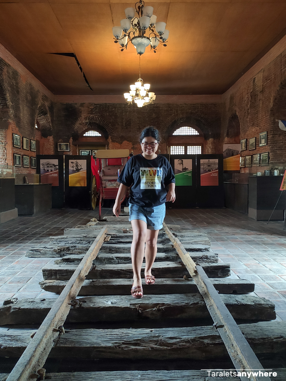 Kat in San Fernando Train Station