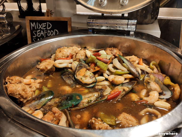 Cafe Eight - mixed seafood