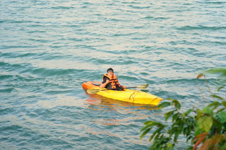 Caliraya Lake Front Resort - kayaking